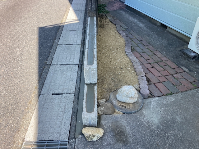 ブロック塀施行途中